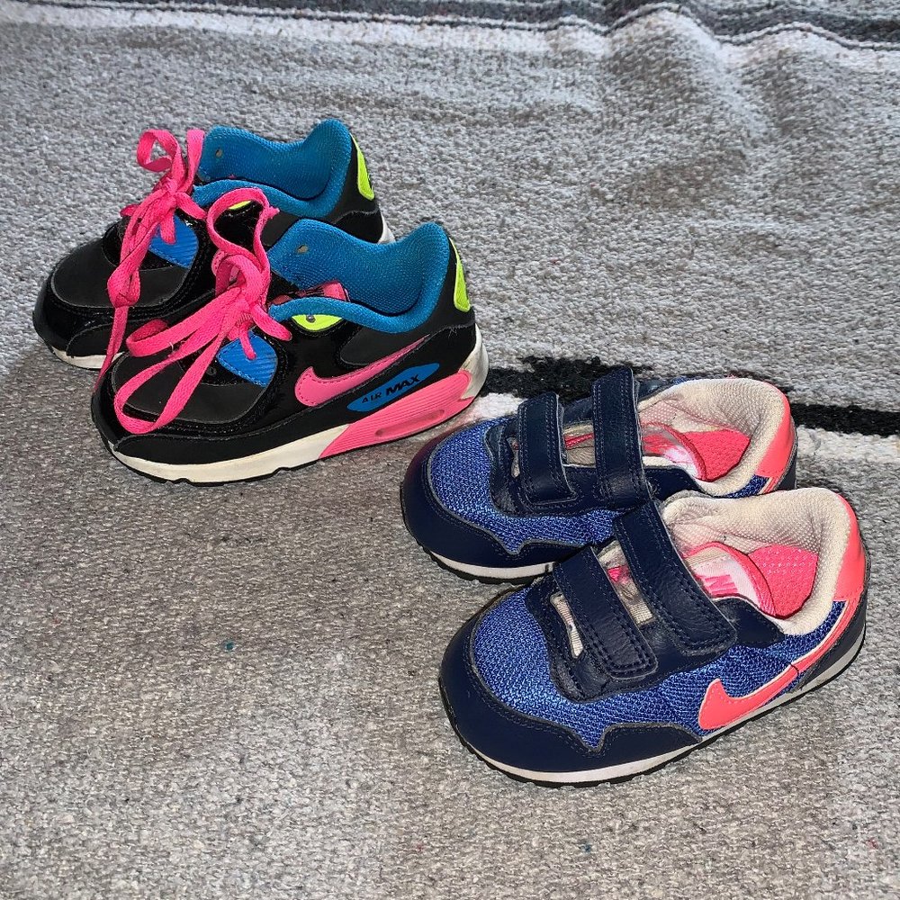 Nike Toddler Sneaker Bundle ( Size 6 & 7)
